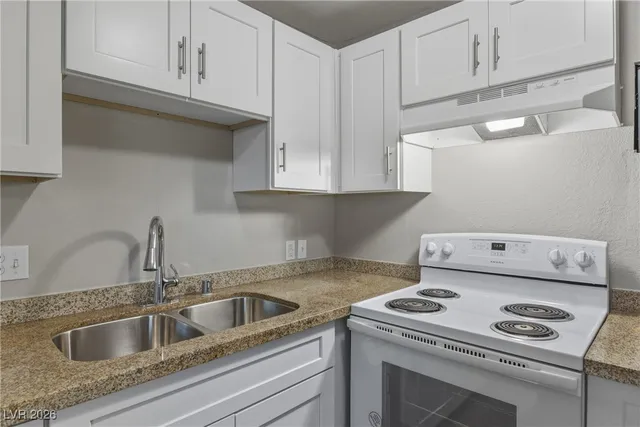 $900 | 1301 East Ogden Avenue, Unit E, Las Vegas, NV 89101