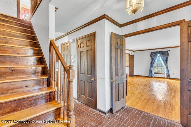 3 Charleston Spring Road Millstone Township, NJ 08510 - Photo 5 of 29 Oak Staircase