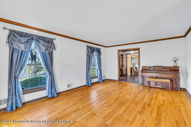 3 Charleston Spring Road Millstone Township, NJ 08510 - Photo 8 of 29 Living Room