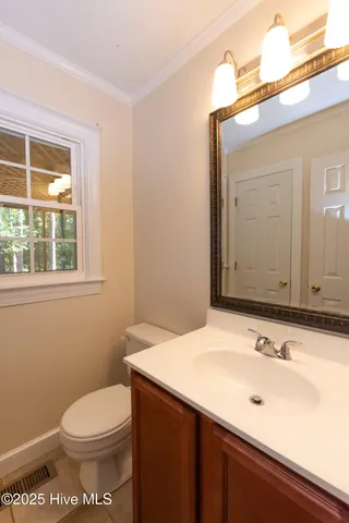 $1,915 | 113 Wesleyan Court, Jacksonville, NC 28546