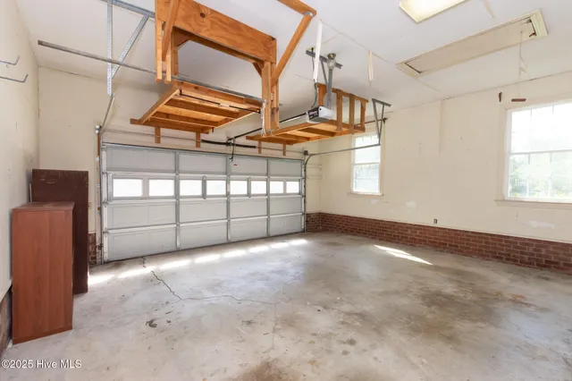 $1,915 | 113 Wesleyan Court, Jacksonville, NC 28546