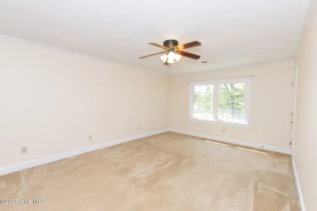 $1,915 | 113 Wesleyan Court, Jacksonville, NC 28546