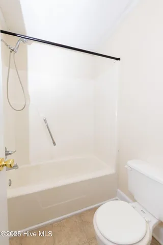 $1,915 | 113 Wesleyan Court, Jacksonville, NC 28546