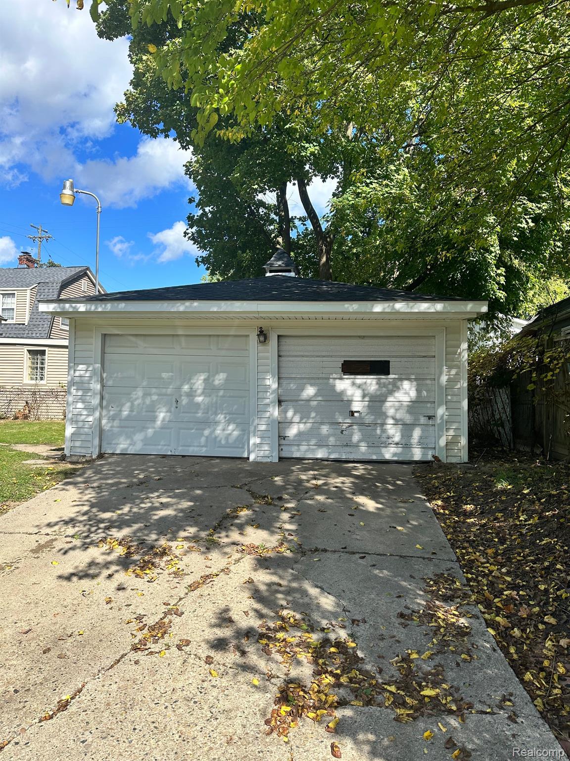 848 Perry Street Flint, MI 48504 - Photo 8 of 47 Gallery Image 8