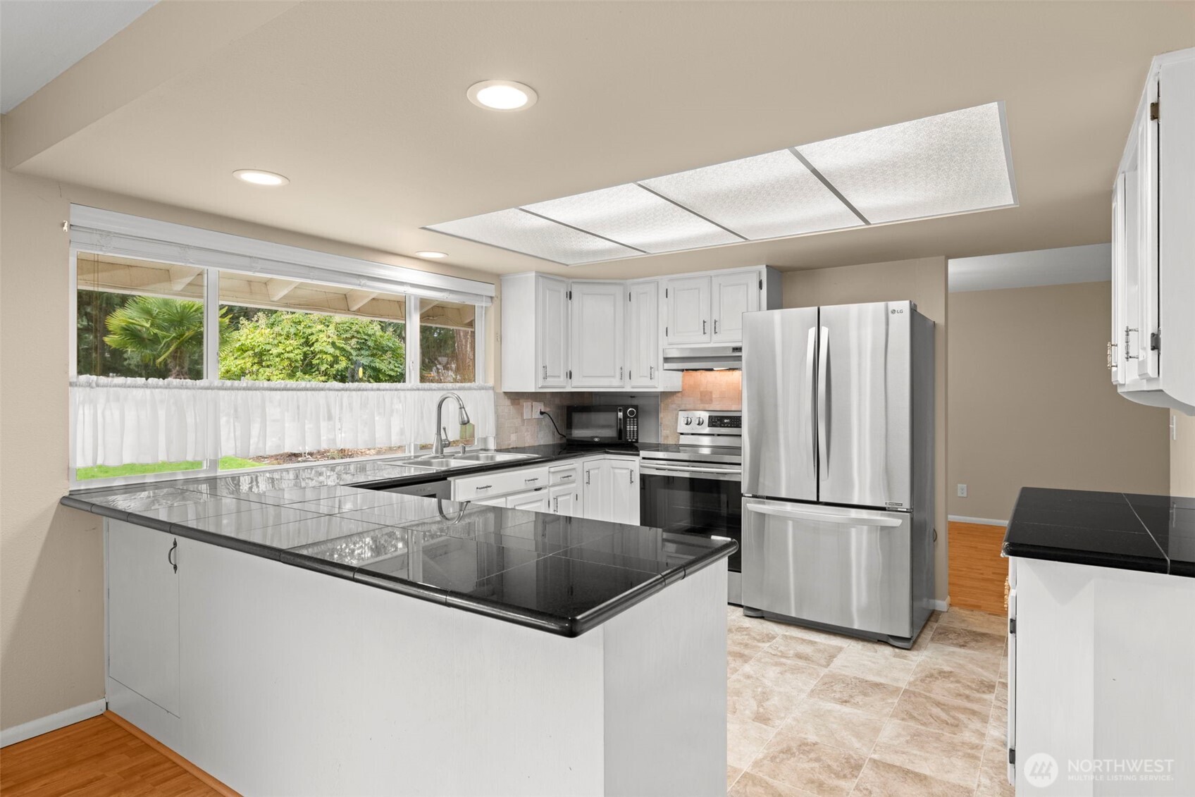 2913 Southwest 323rd Street Federal Way, WA 98023 - Photo 12 of 40