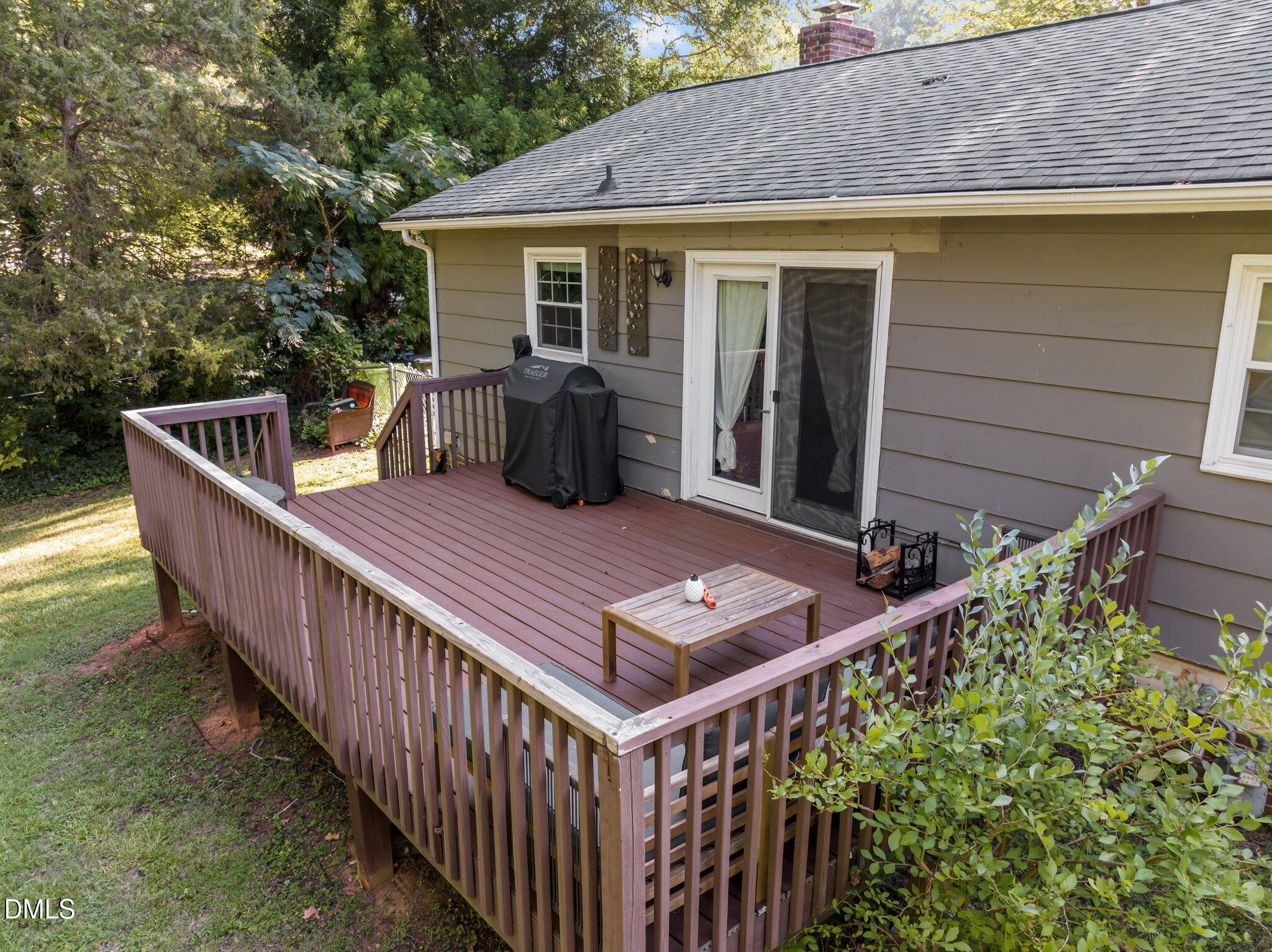 6109 Whittier Drive Raleigh, NC 27609 - Photo 3 of 58 37-web-or-mls-DJI_0909