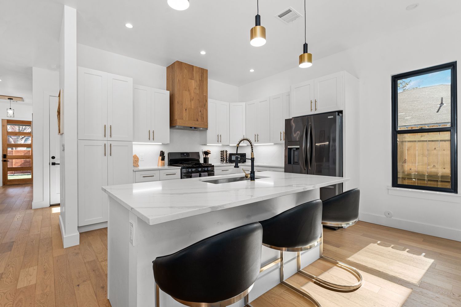 910 Tillery Street, Unit A Austin, TX 78702 - Photo 6 of 40