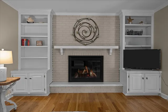 $875,000 | 1221 North Loomis Street, Naperville, IL 60563