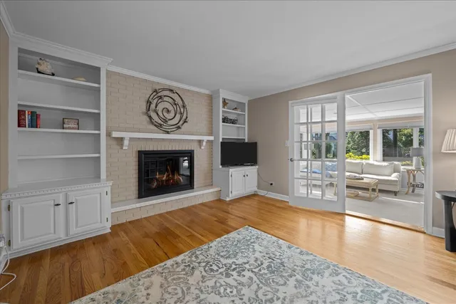 $875,000 | 1221 North Loomis Street, Naperville, IL 60563