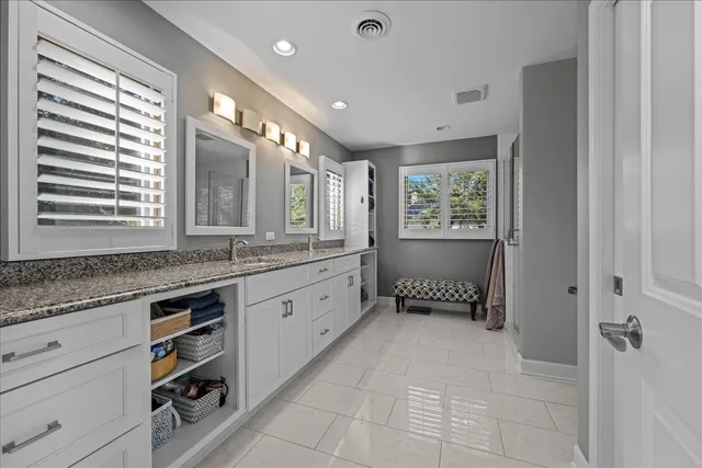 $875,000 | 1221 North Loomis Street, Naperville, IL 60563