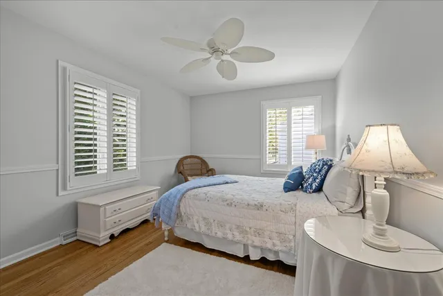 $875,000 | 1221 North Loomis Street, Naperville, IL 60563