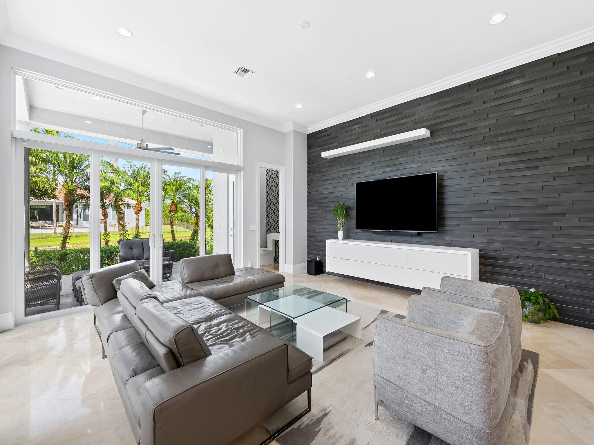 661 Cardinal Street Plantation, FL 33324 - Photo 11 of 46 family room