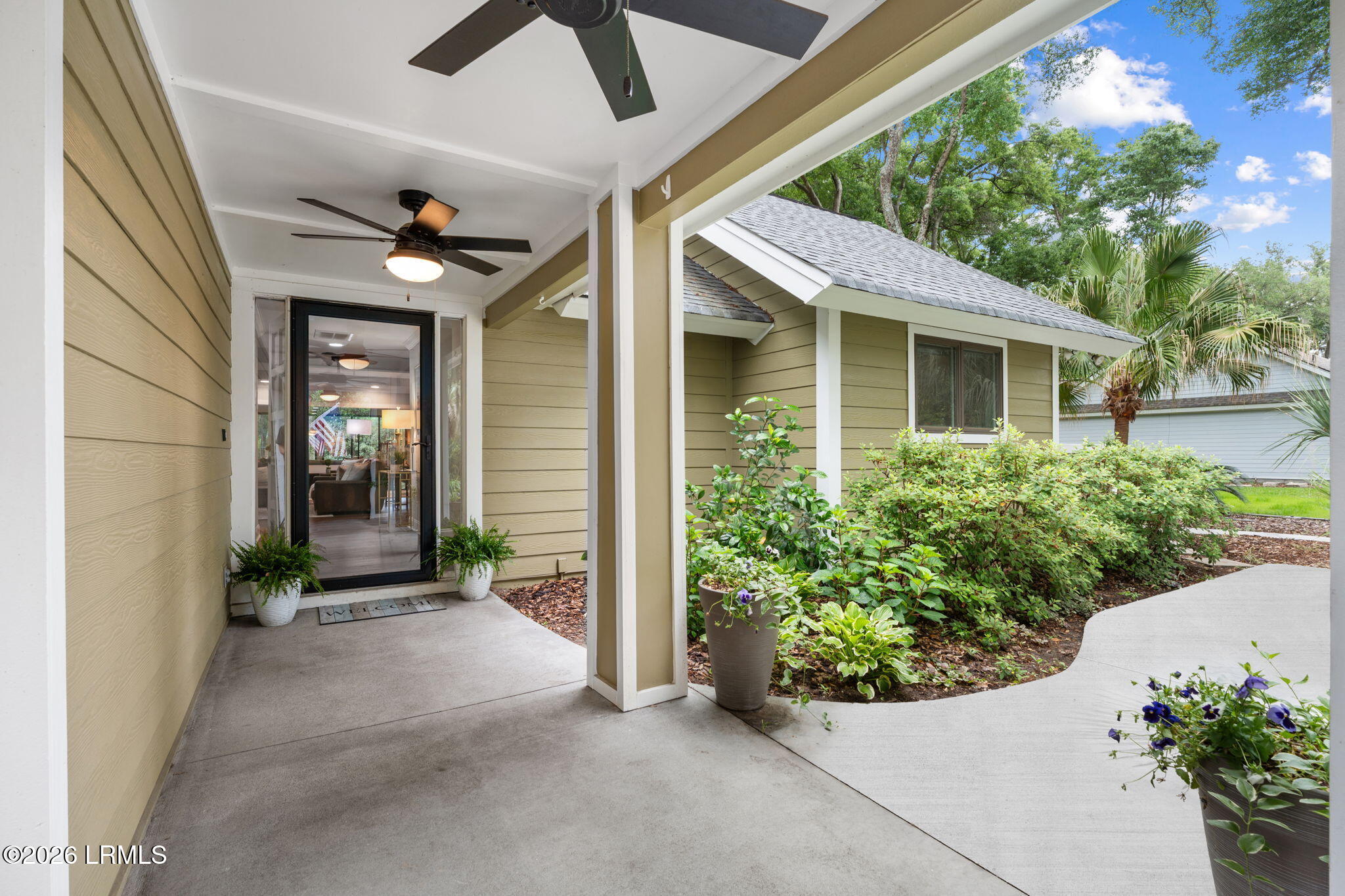 659 South Reeve Road St. Helena Island, SC 29920 - Photo 5 of 47 69-web-or-mls-DSC01809 (2)
