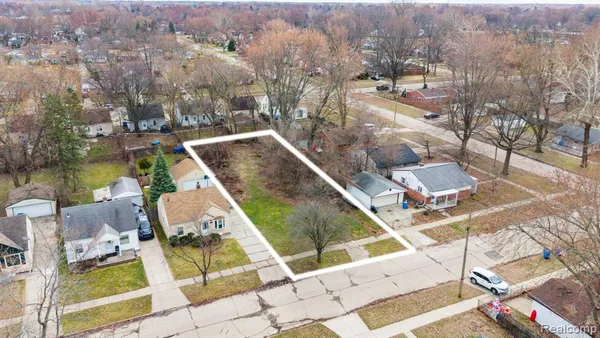 $24,000 | 24759 Hopkins Street, Dearborn Heights, MI 48125