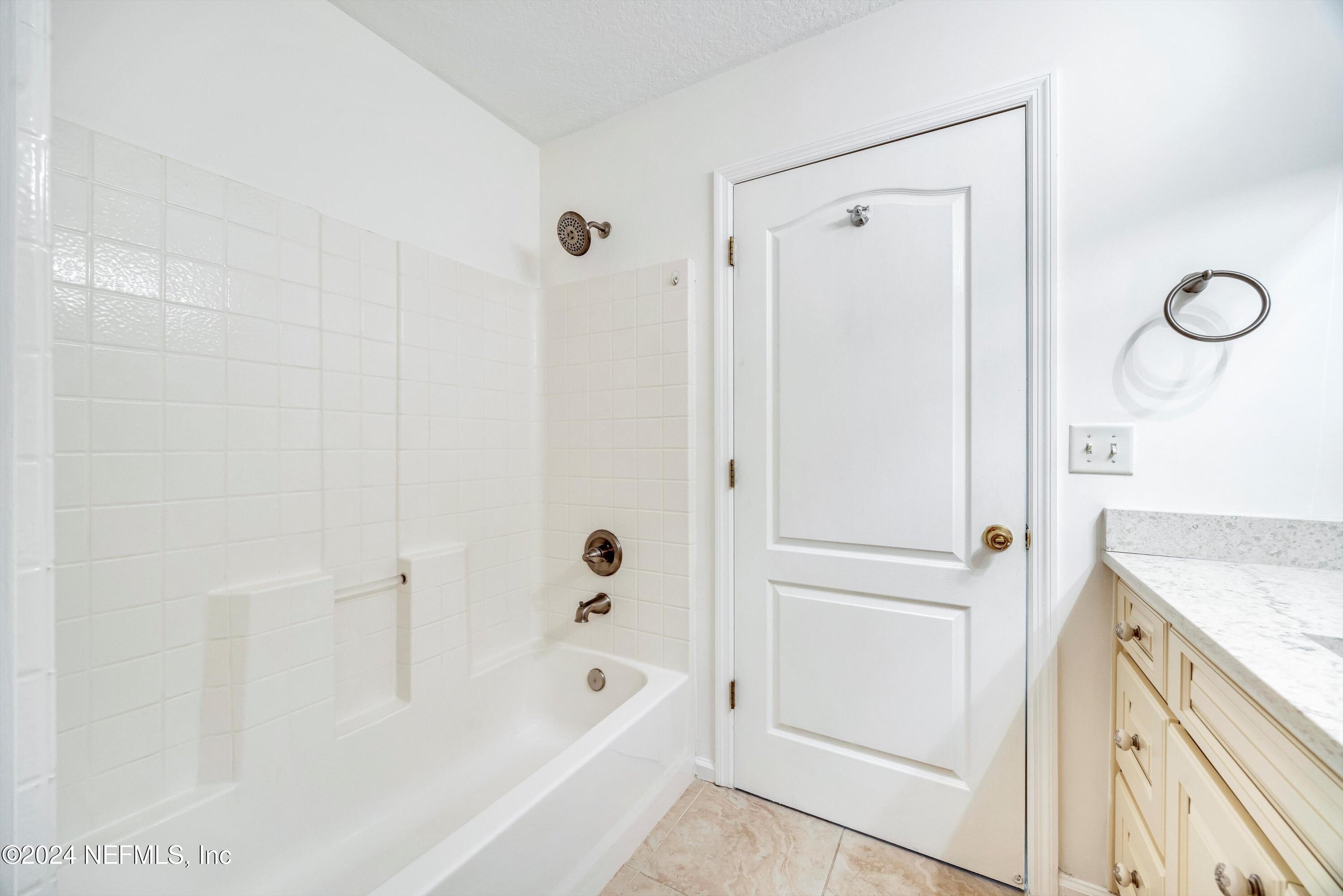 657 MacKenzie Circle St. Augustine, FL 32092 - Photo 26 of 42 Guest Bath