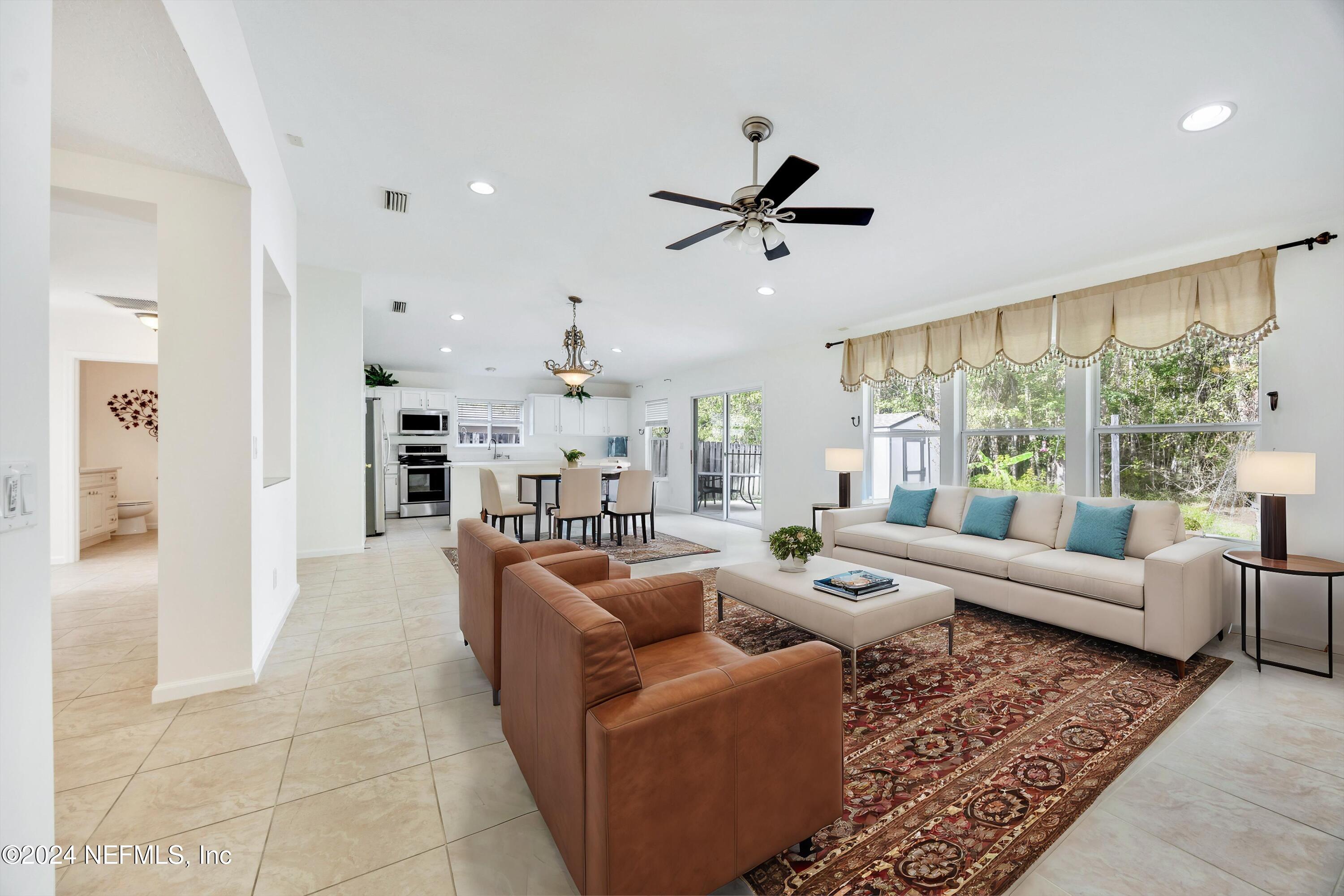 657 MacKenzie Circle St. Augustine, FL 32092 - Photo 3 of 42 05-Living Room