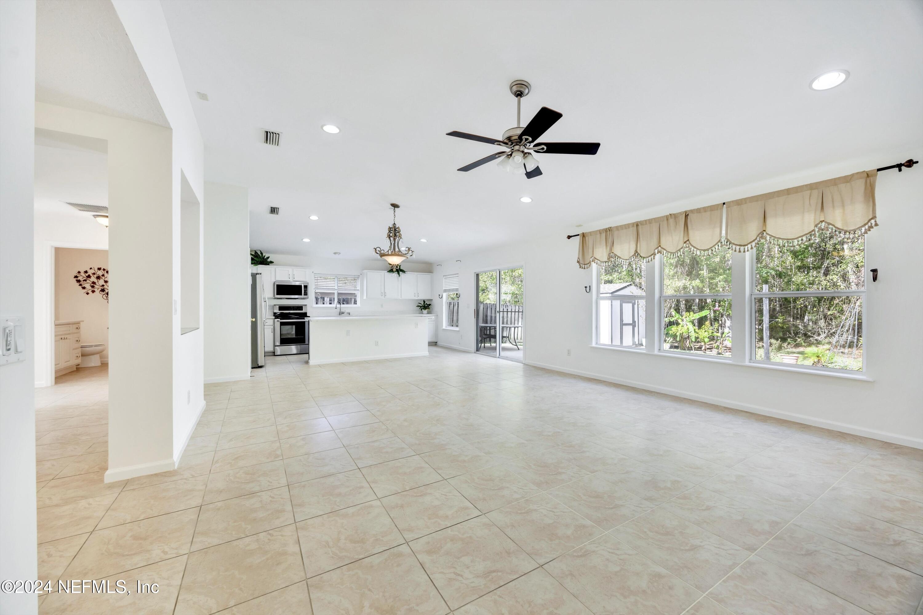 657 MacKenzie Circle St. Augustine, FL 32092 - Photo 4 of 42 27-657 Mackenzie Cir-16