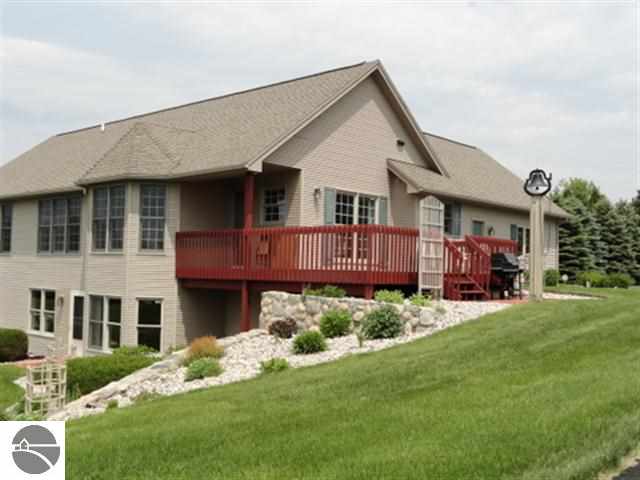 576 South Rusch Road Traverse City, MI 49696 - Photo 42 of 44 1747131-41.JPG