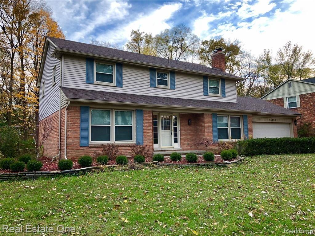 35687 Johnstown Road Farmington Hills, MI 48335 - Photo 1 of 22