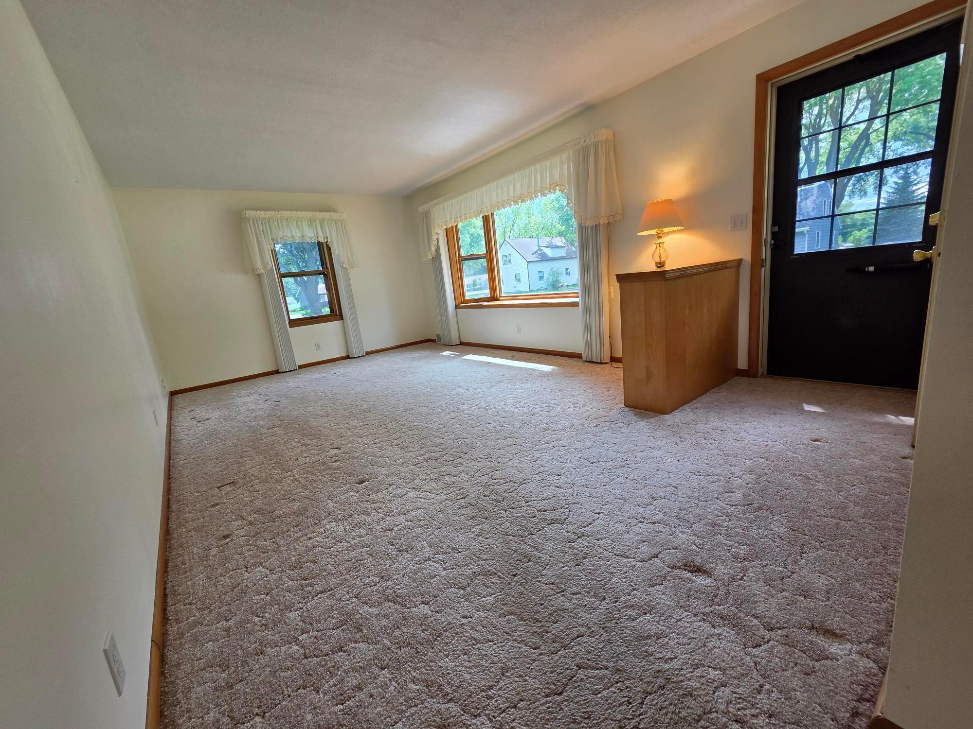 2202 Windsor Road Albert Lea, MN 56007 - Photo 12 of 44