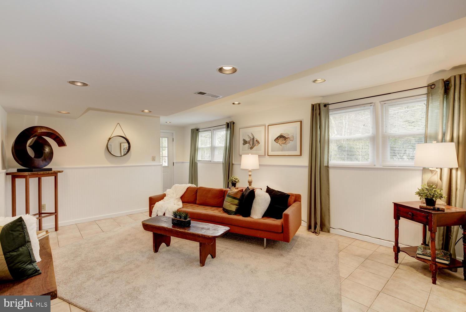 275 Riverside Drive Princeton, NJ 08540 - Photo 13 of 40 Family Room