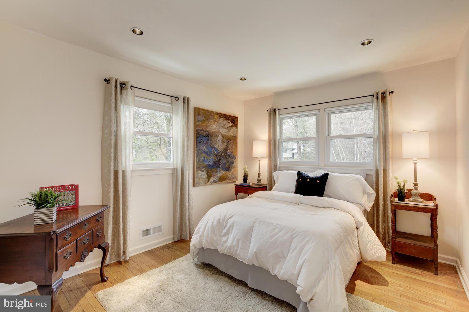 275 Riverside Drive Princeton, NJ 08540 - Photo 28 of 40 Master Bedroom