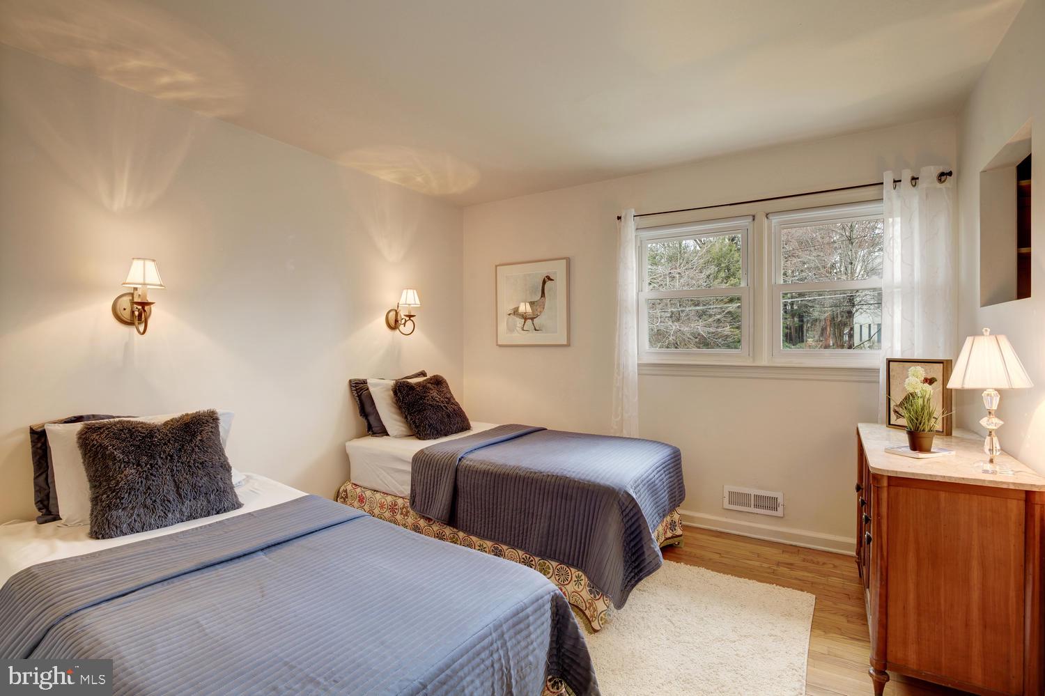 275 Riverside Drive Princeton, NJ 08540 - Photo 32 of 40 Bedroom 3