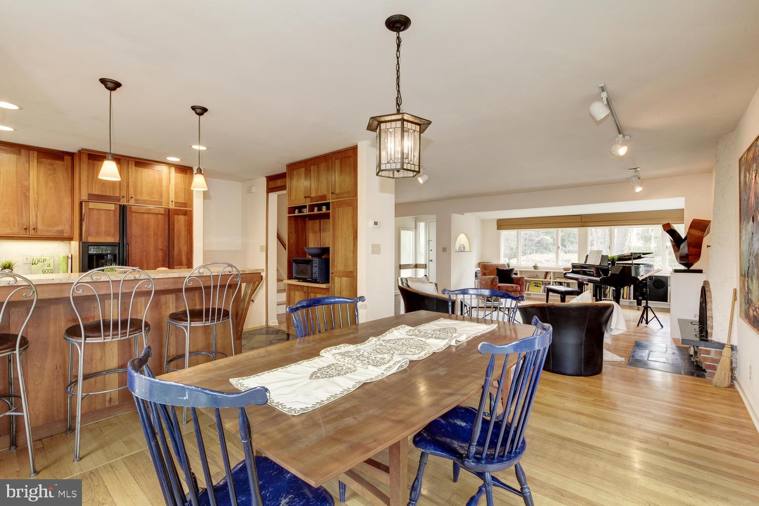 275 Riverside Drive Princeton, NJ 08540 - Photo 8 of 40 Dining Area