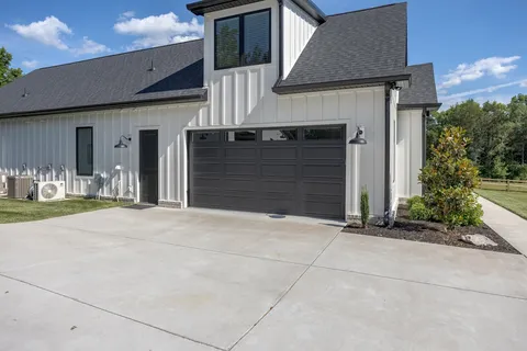 $1,650,000 | 2207 Carpenter Bridge Road, Columbia, TN 38401
