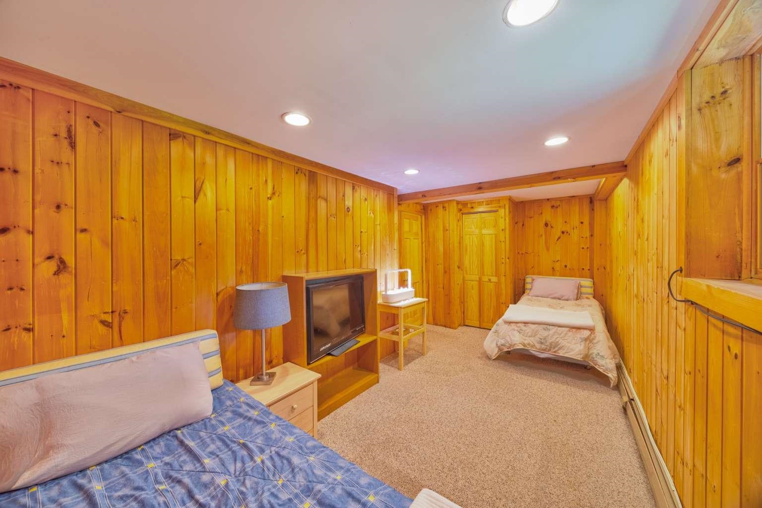 790 Chapman Road Plymouth, VT 05149 - Photo 18 of 20 Gallery Image 18