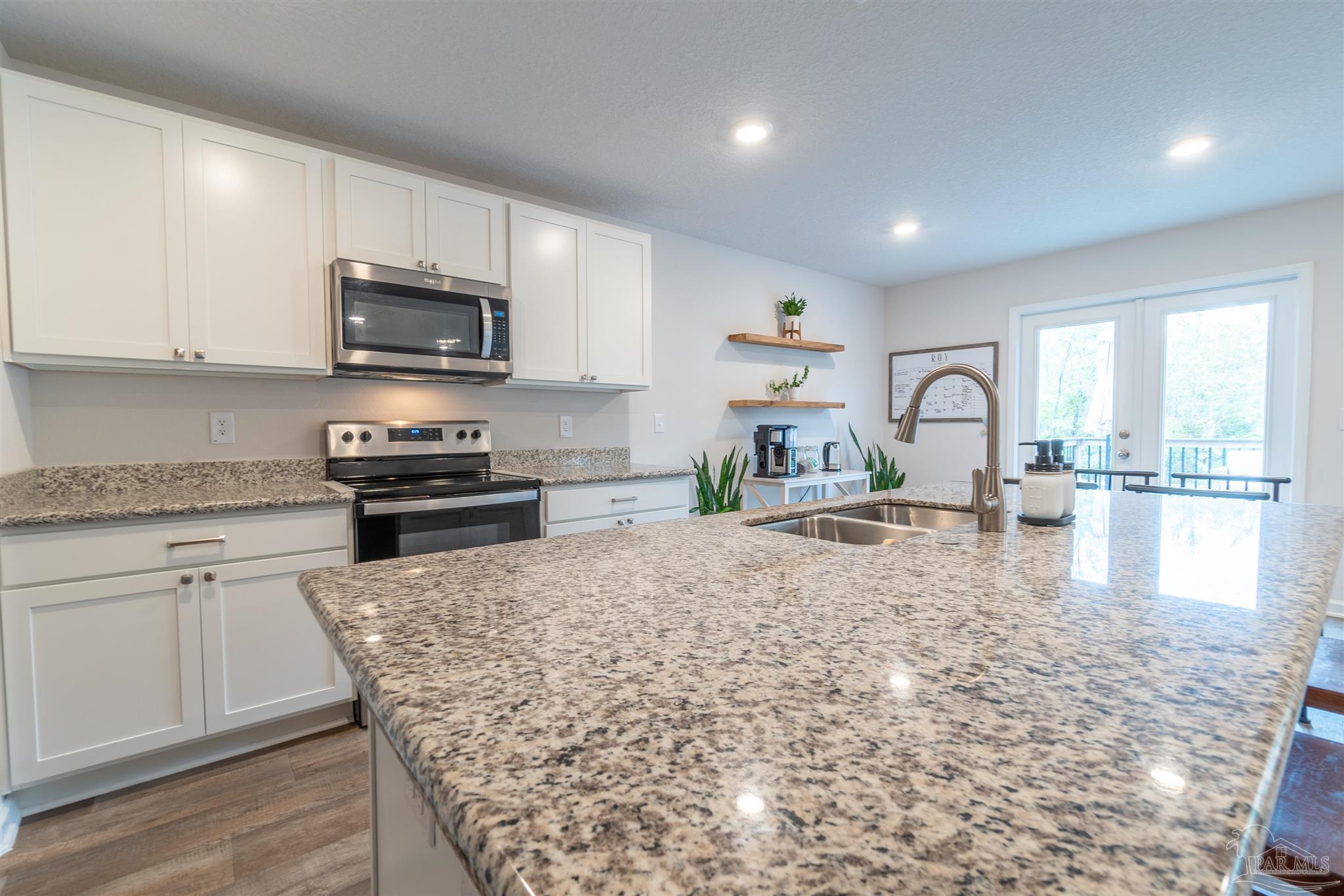5469 Merlin Way Milton, FL 32583 - Photo 6 of 42 Gallery Image 6