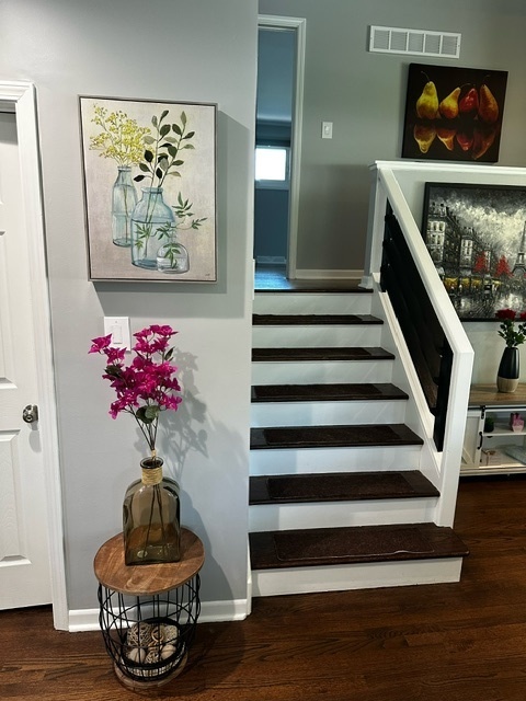 327 Ferndale Road Glenview, IL 60025 - Photo 10 of 42