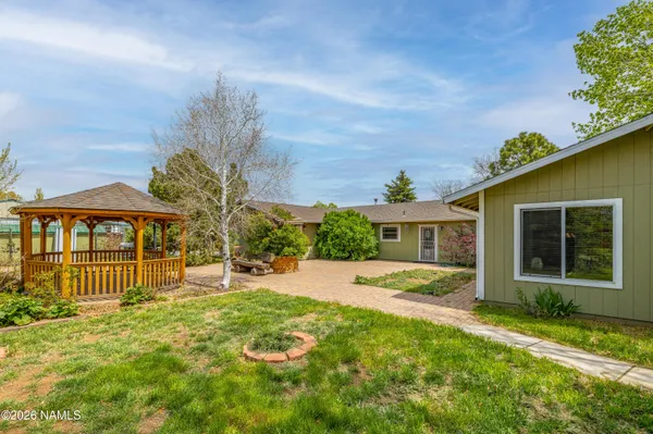 $1,050,000 | 8710 Mary's Drive, Flagstaff, AZ 86004