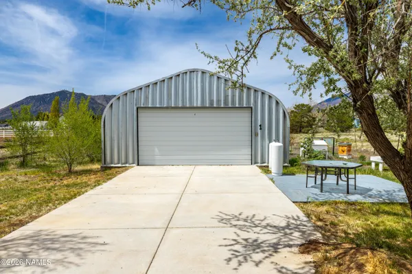 $1,050,000 | 8710 Mary's Drive, Flagstaff, AZ 86004