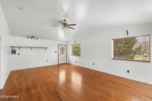 $1,050,000 | 8710 Mary's Drive, Flagstaff, AZ 86004