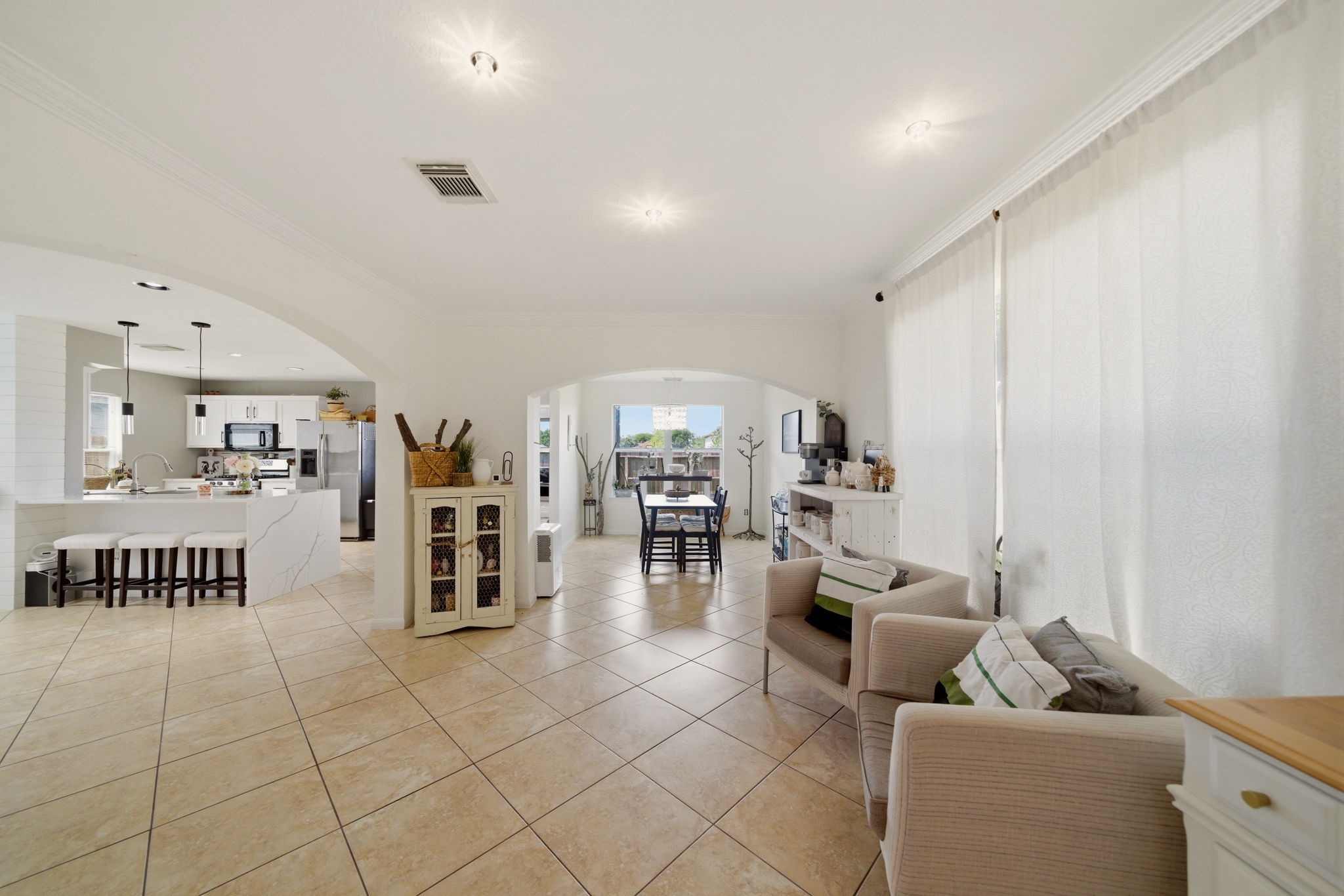5722 Tiger Lilly Way Houston, TX 77085 - Photo 8 of 34
