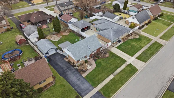 $3,000 | 8912 Windsor Lane, Bridgeview, IL 60455