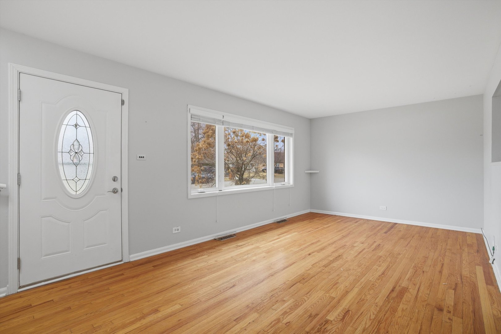 8912 Windsor Lane Bridgeview, IL 60455 - Photo 7 of 37