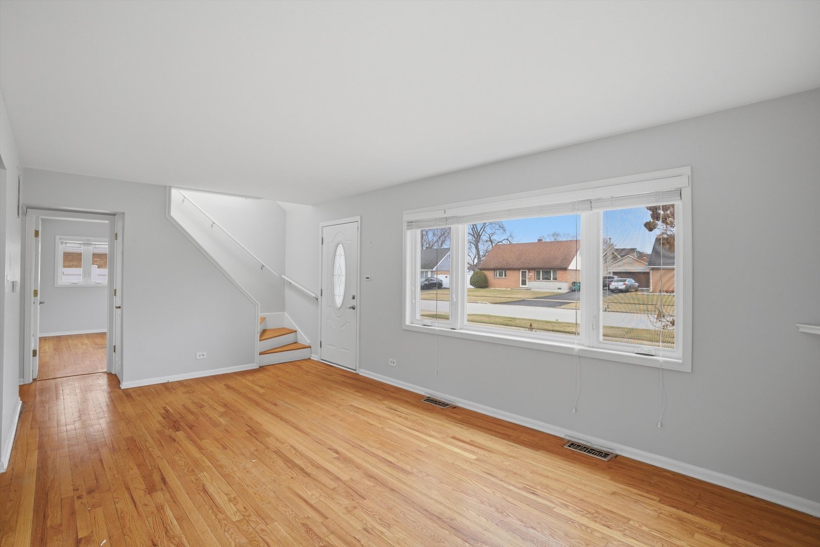 8912 Windsor Lane Bridgeview, IL 60455 - Photo 8 of 37