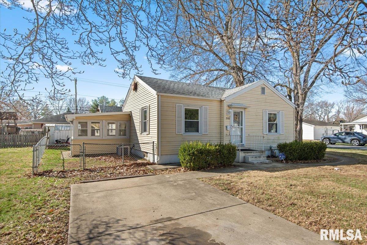 2100 East Hood Street Springfield, IL 62703 - Photo 21 of 23