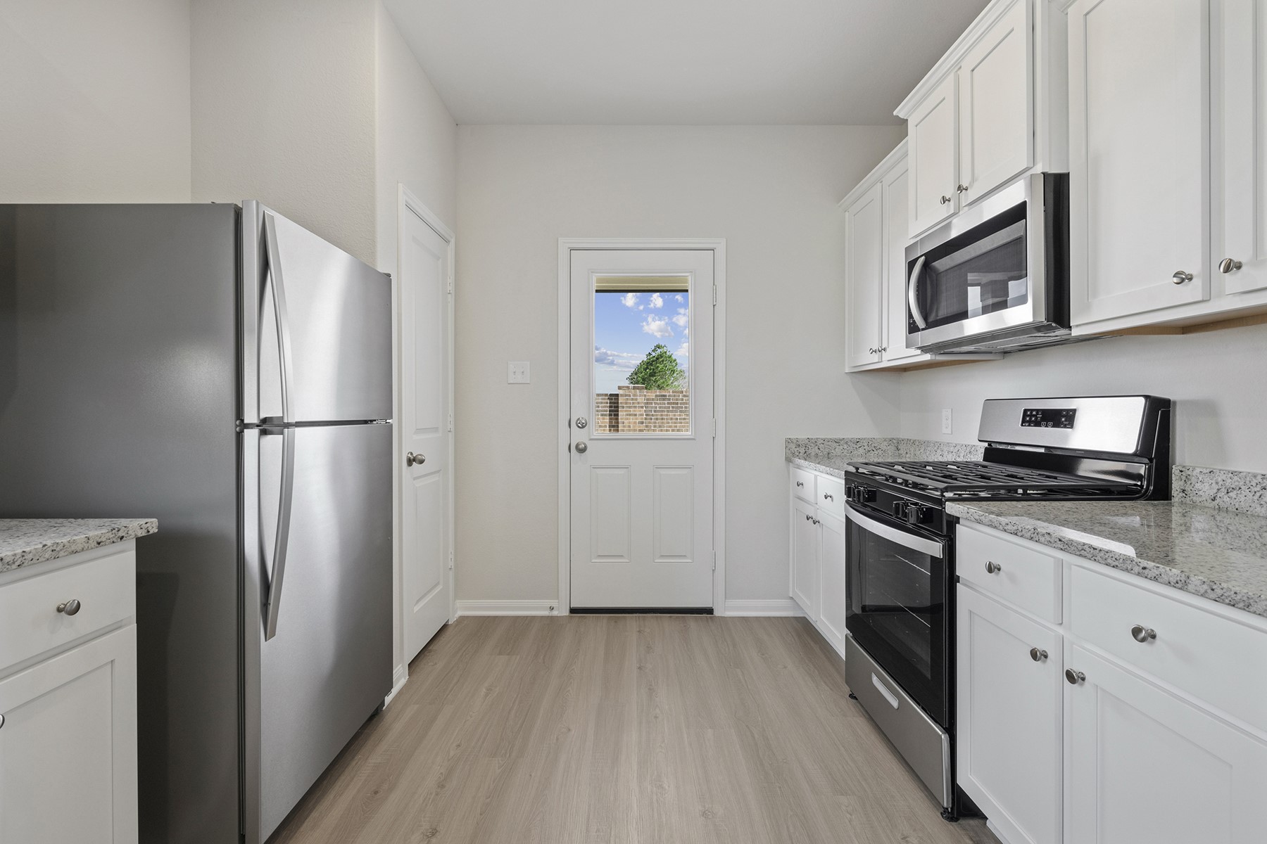 8939 New Jade Drive Iowa Colony, TX 77583 - Photo 4 of 15