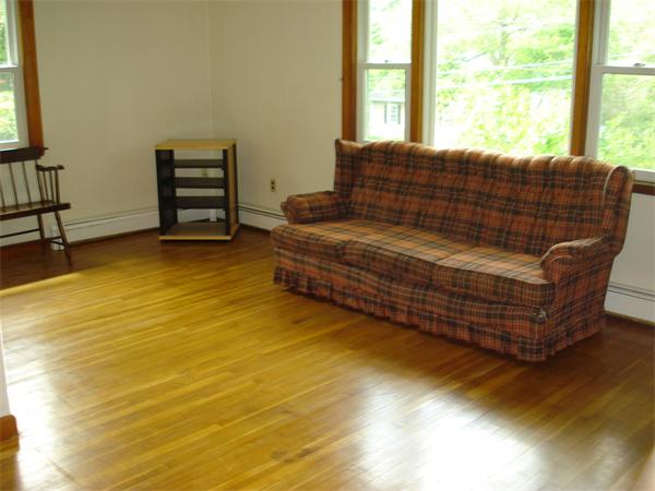 29 Englewood Road Gloucester, MA 01930 - Photo 4 of 10 Gallery Image 4