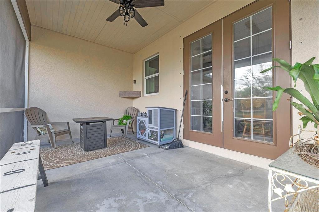 8429 Southwest Riverview Circle Arcadia, FL 34269 - Photo 26 of 45 a view of a livingroom with furniture and windows