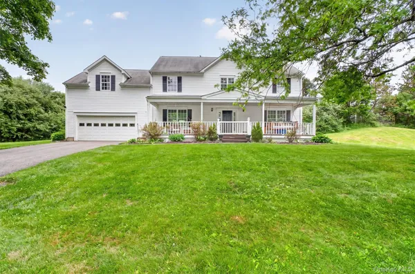 $600,000 | 5 Red Tail Court, Pawling, NY 12564