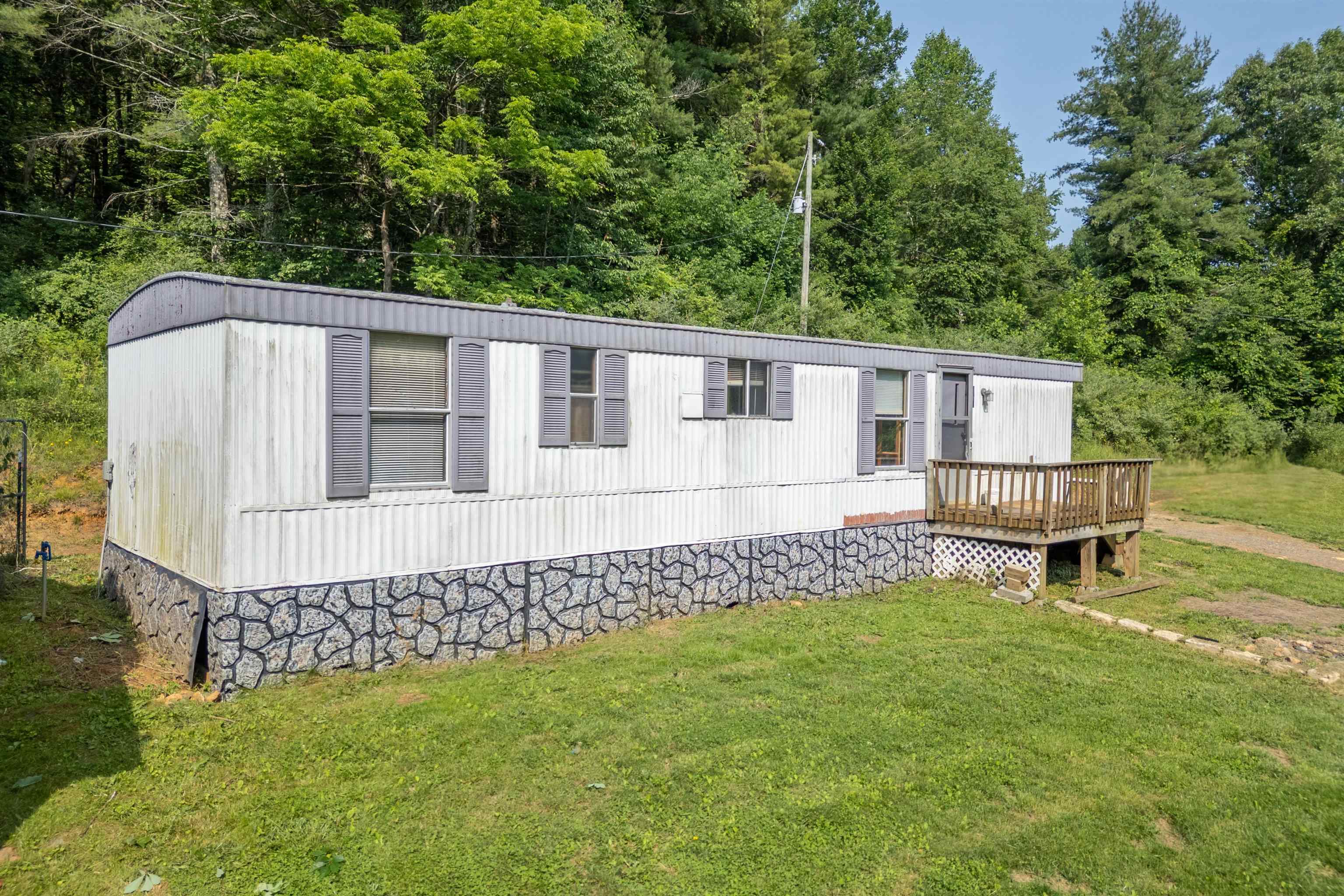 2268 Reedsville Road Northwest Willis, VA 24380 - Photo 4 of 77 Gallery Image 4