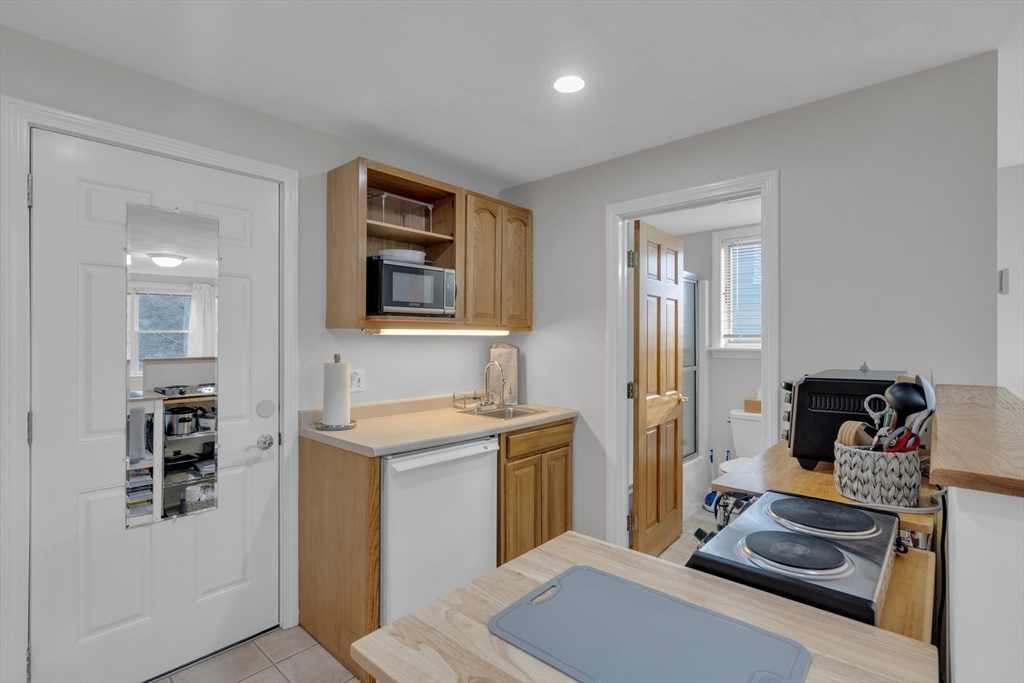 70 Garland Road, Unit 3 Newton, MA 02459 - Photo 15 of 21