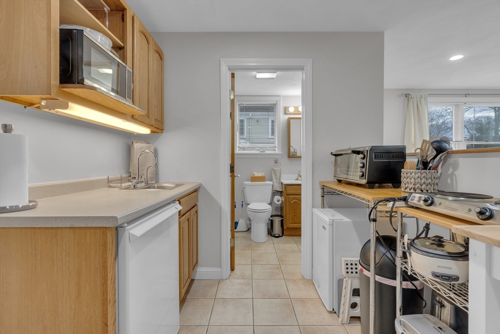 70 Garland Road, Unit 3 Newton, MA 02459 - Photo 7 of 21