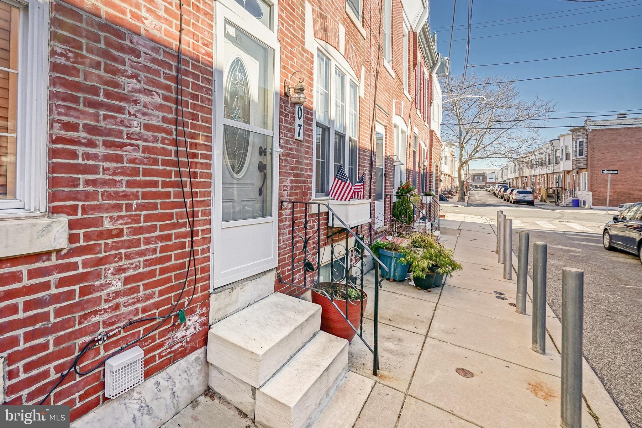 207 Daly Street Philadelphia, PA 19148 - Photo 2 of 29