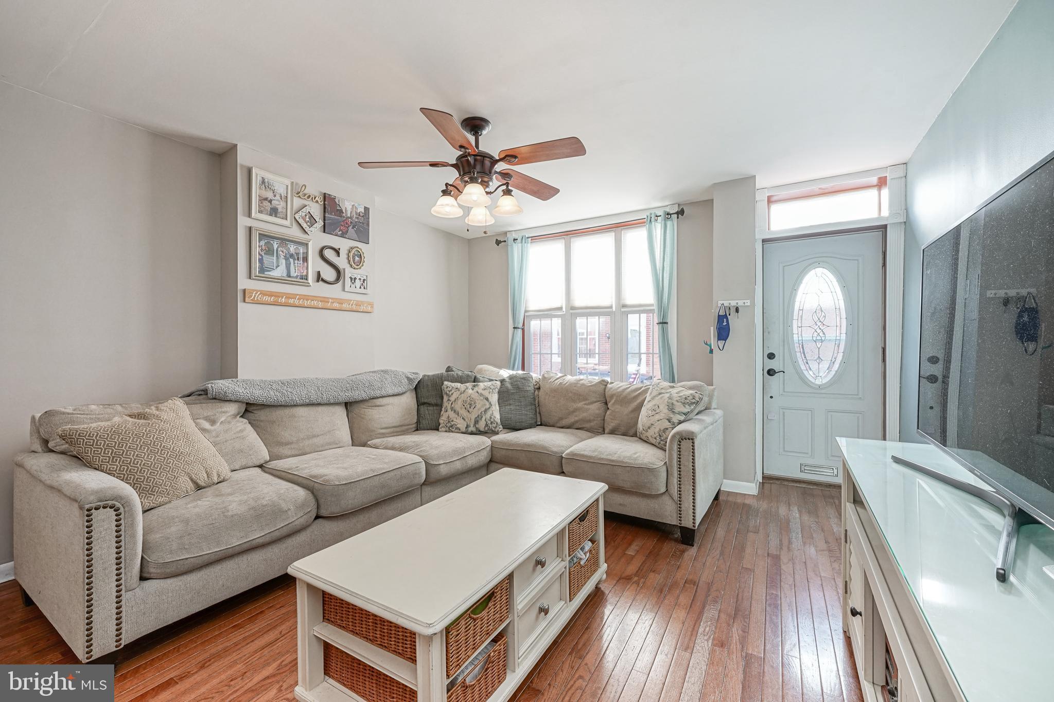 207 Daly Street Philadelphia, PA 19148 - Photo 4 of 29