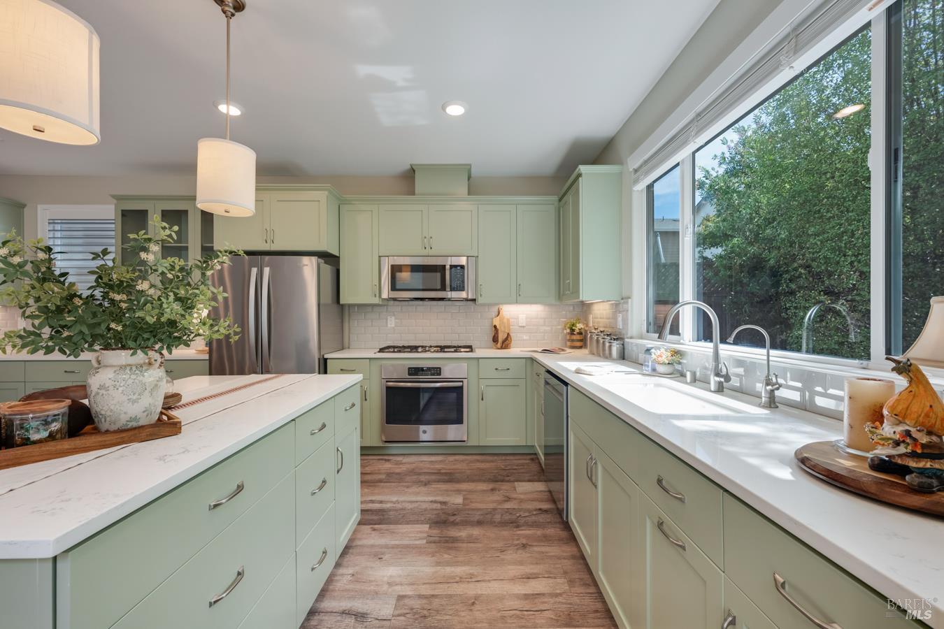 1653 Wildflower Way Rohnert Park, CA 94928 - Photo 14 of 43 Gallery Image 14